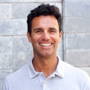 attractive older man smiling PQ3VUFU